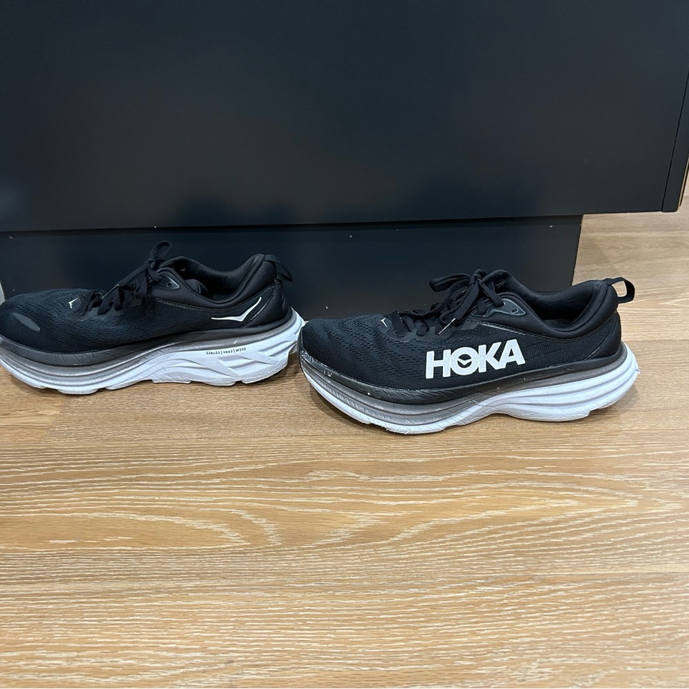 HOKA One One Bondi 8 women’s size 9.5 - Picture 2 of 12